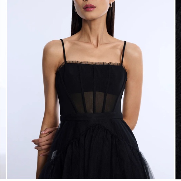 BCBG Oly Ruffled Tiered Corset Gown - Picture 4 of 8